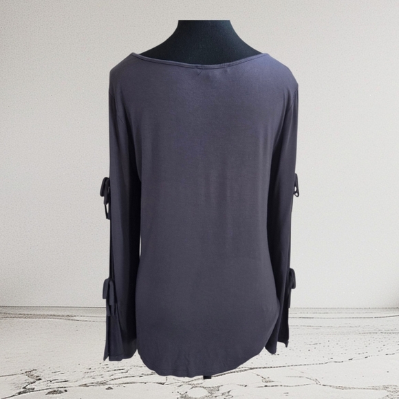 Cable & Gauge Charcoal Women's Blouse With Open Sleeves Size Med - Picture 2 of 5